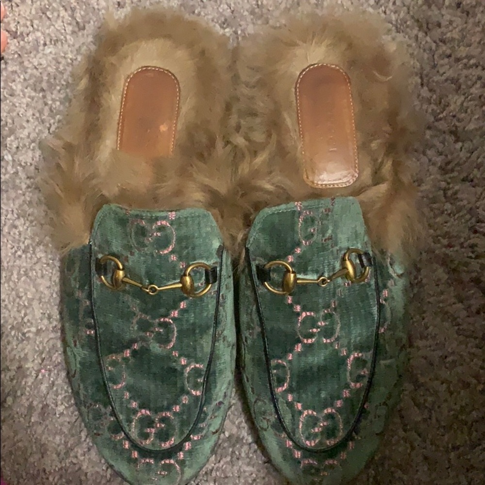 Gucci slides